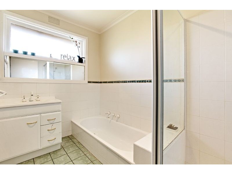 16 Windella Crescent, Glen Waverley VIC 3150