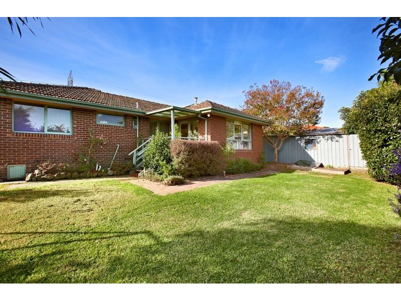 16 Windella Crescent, Glen Waverley VIC 3150