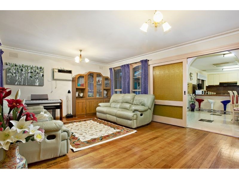 7 Ashburton Drive, Mitcham VIC 3132