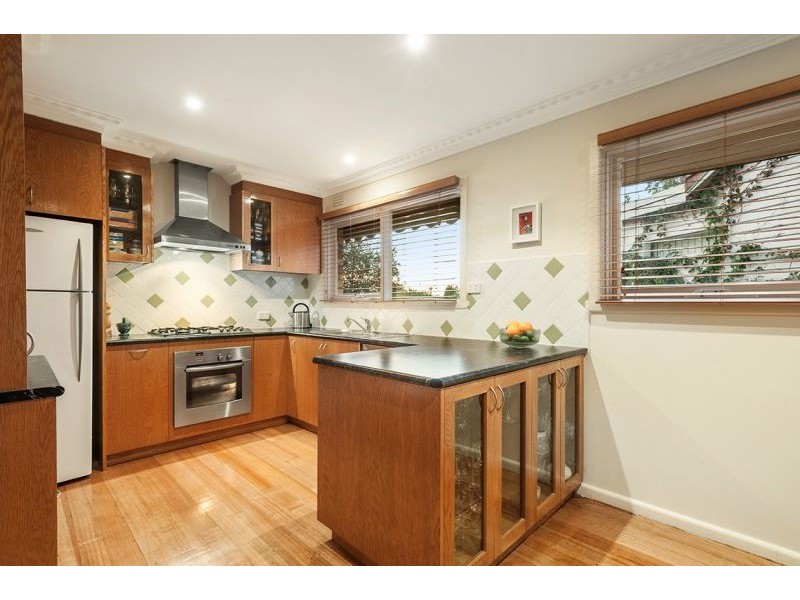 27 Bond Avenue, Blackburn South VIC 3130