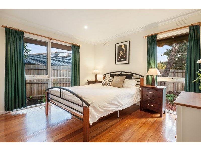 27 Bond Avenue, Blackburn South VIC 3130