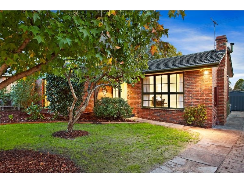 4 Blue Hills Avenue, Nunawading VIC 3131
