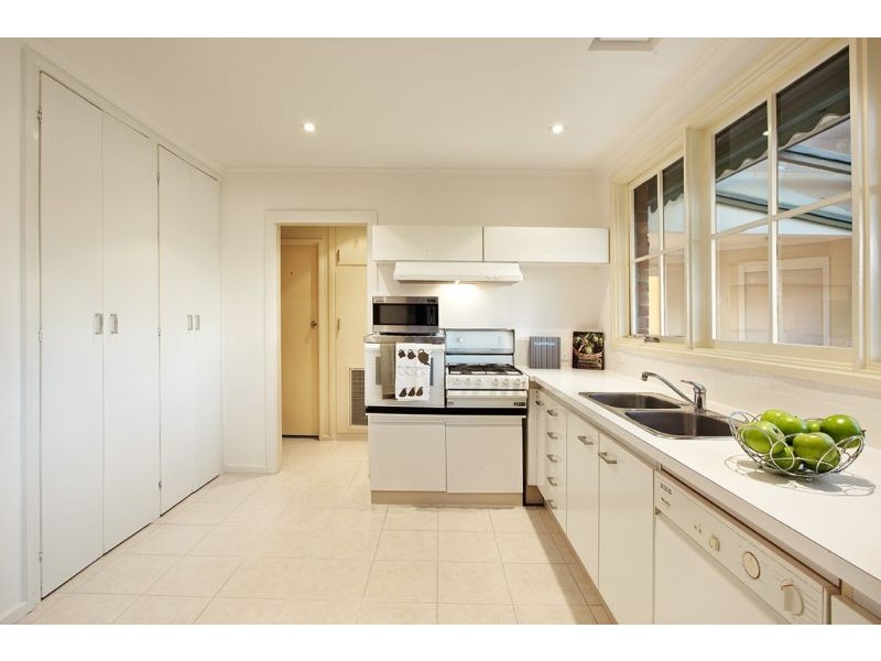 4 Blue Hills Avenue, Nunawading VIC 3131