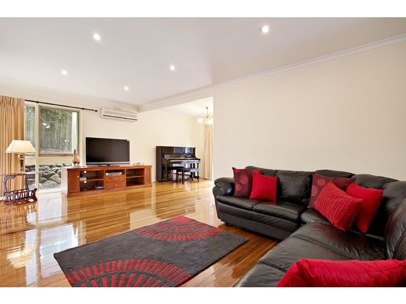 54 Olympus Drive, Templestowe Lower VIC 3107