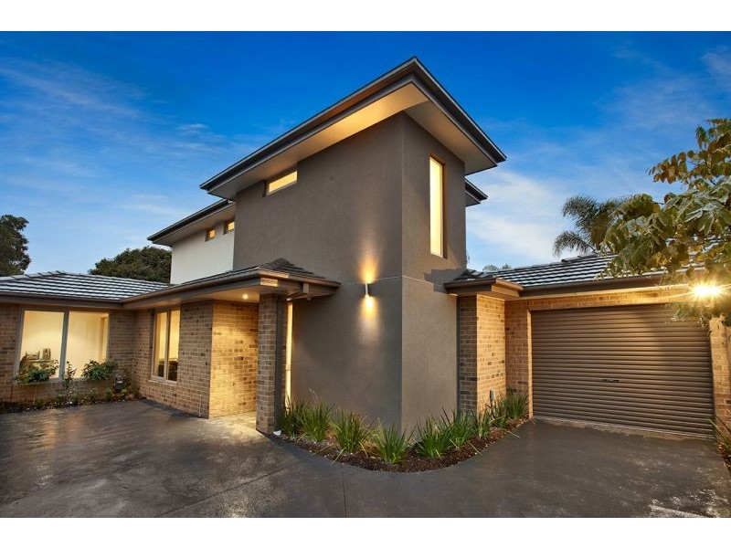 2/8 Narallah Grove, Box Hill North VIC 3129