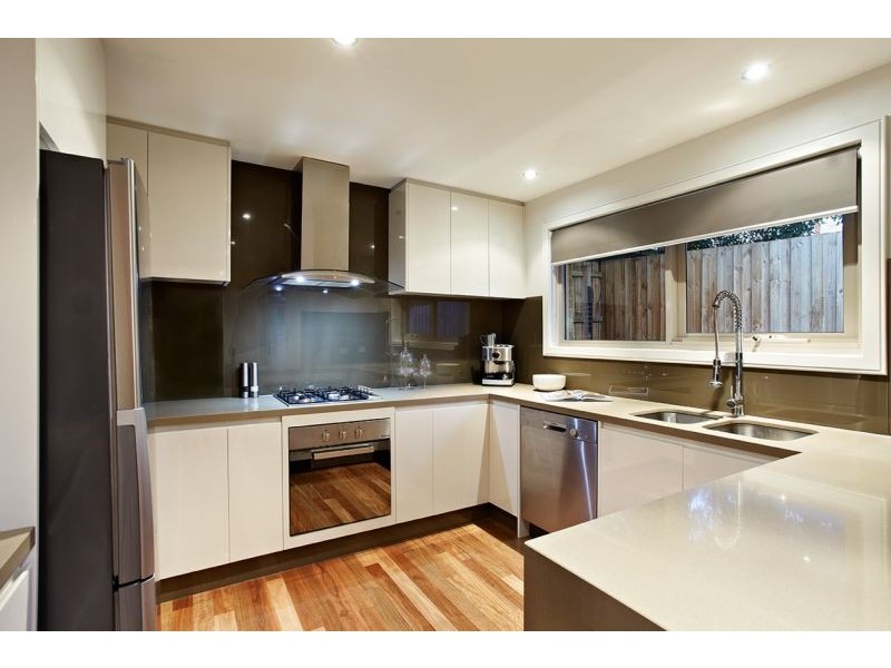 2/8 Narallah Grove, Box Hill North VIC 3129