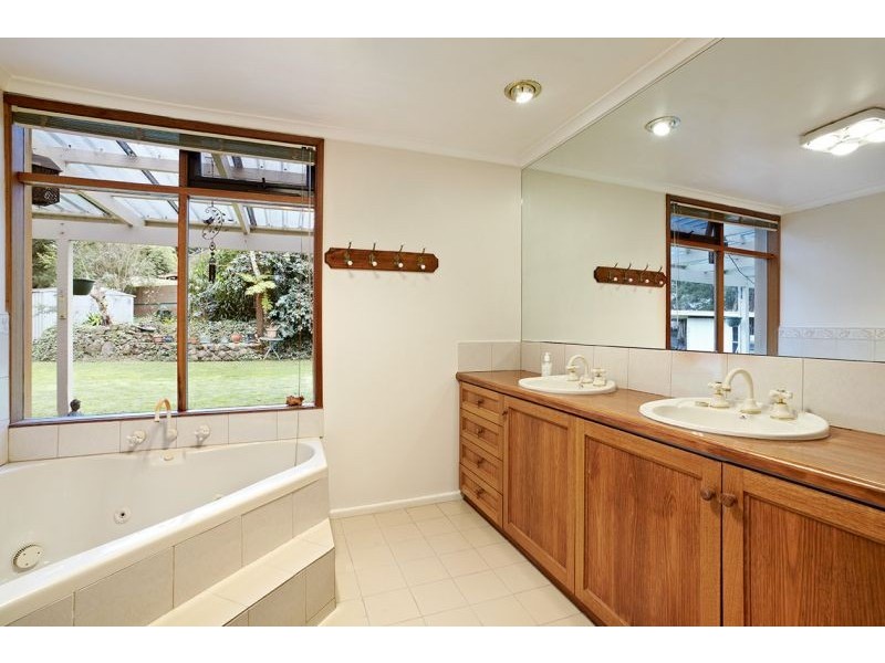 34 Dickens Street, Blackburn VIC 3130