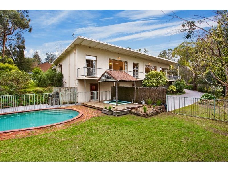 34 Dickens Street, Blackburn VIC 3130