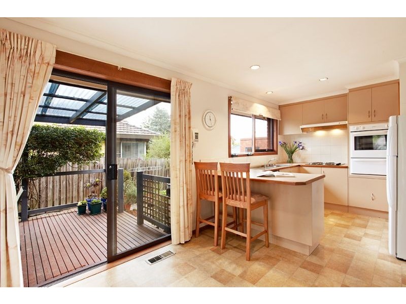1/30 Linlithgow Street, Mitcham VIC 3132