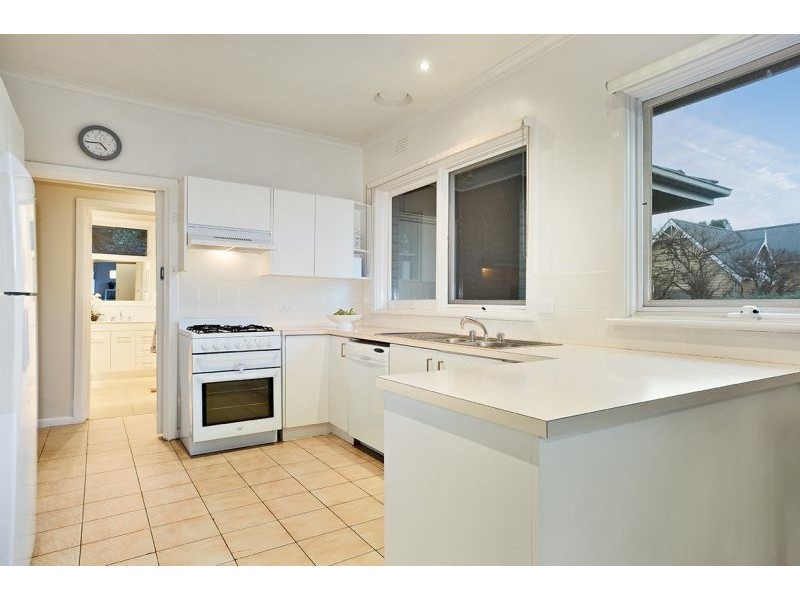 8 Laughlin Avenue, Nunawading VIC 3131