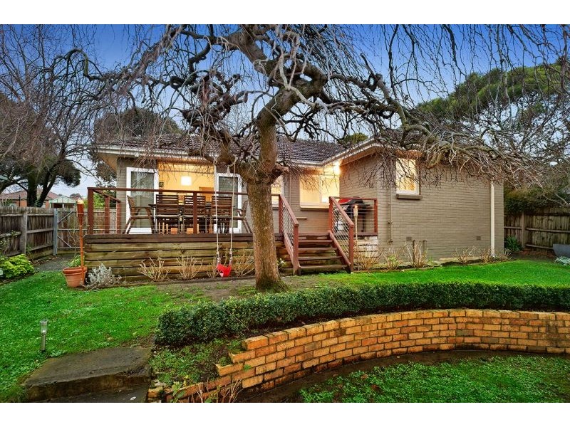 8 Laughlin Avenue, Nunawading VIC 3131