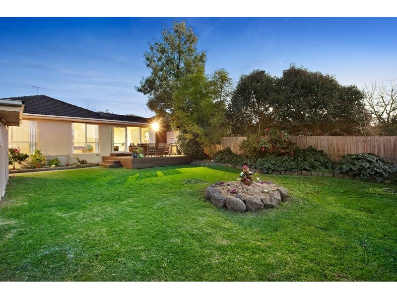 21 Brazeel Street, Blackburn South VIC 3130