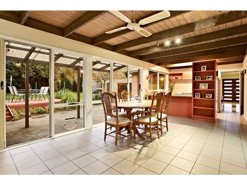 48 Rosemary Avenue, Croydon Hills VIC 3136