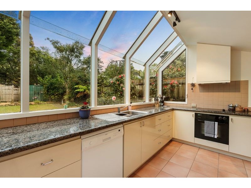 10 Norris Court, Blackburn VIC 3130