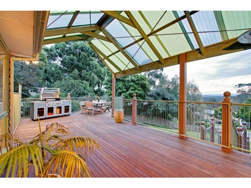 1 Ross Avenue, The Basin VIC 3154
