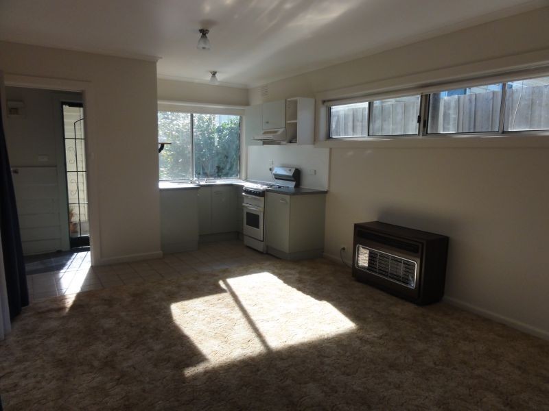 2A Lulworth Street, Blackburn North VIC 3130