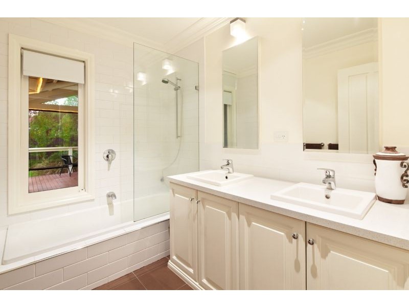 41 Swan Street, Blackburn South VIC 3130
