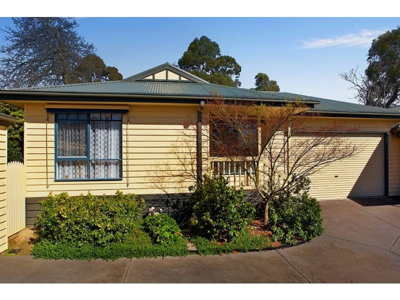 6/3 Halls Parade, Mitcham VIC 3132