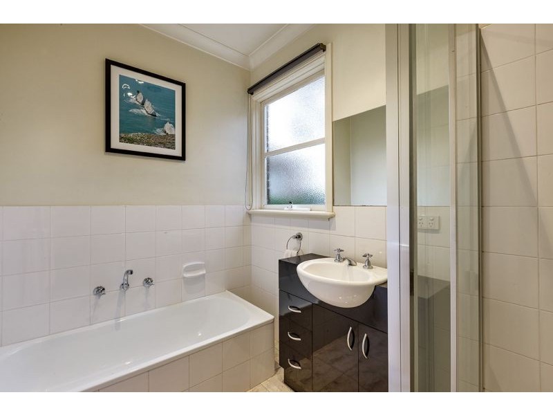 2/12 Hirst Street, Blackburn VIC 3130