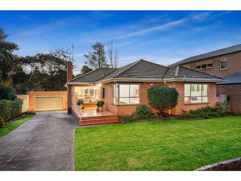 6 Pakenham Street, Blackburn VIC 3130