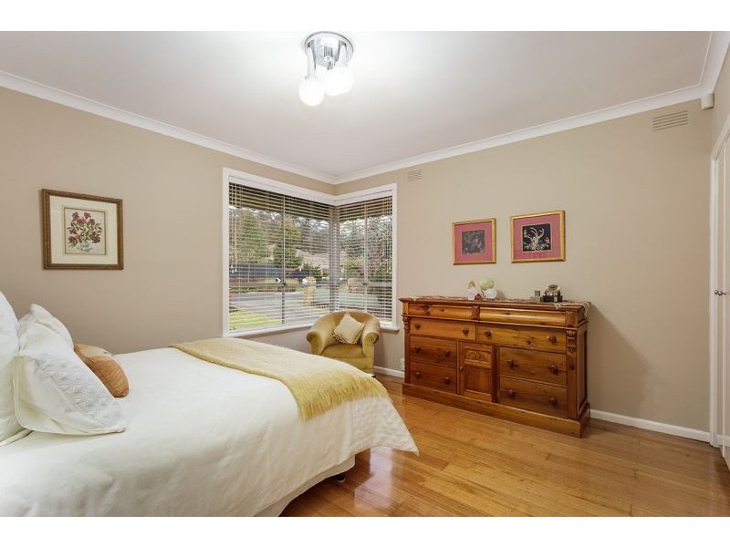 6 Pakenham Street, Blackburn VIC 3130
