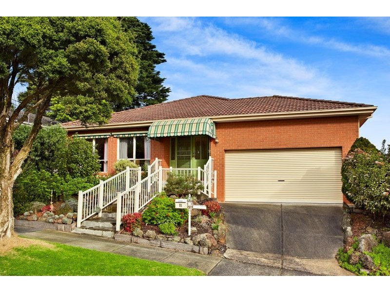 11 O’Brien Crescent, Blackburn South VIC 3130