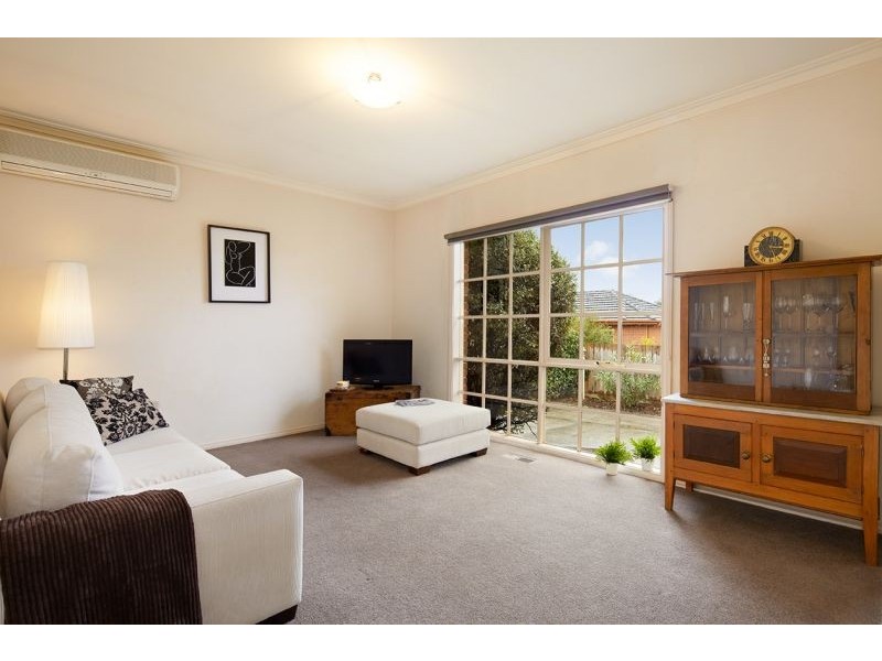 2/6 Baldwin Road, Blackburn VIC 3130