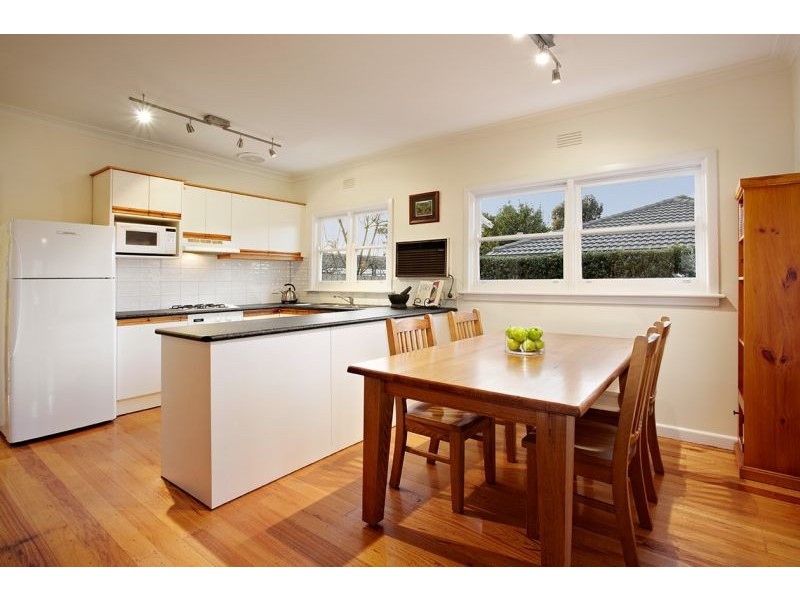 2 Carter Avenue, Nunawading VIC 3131