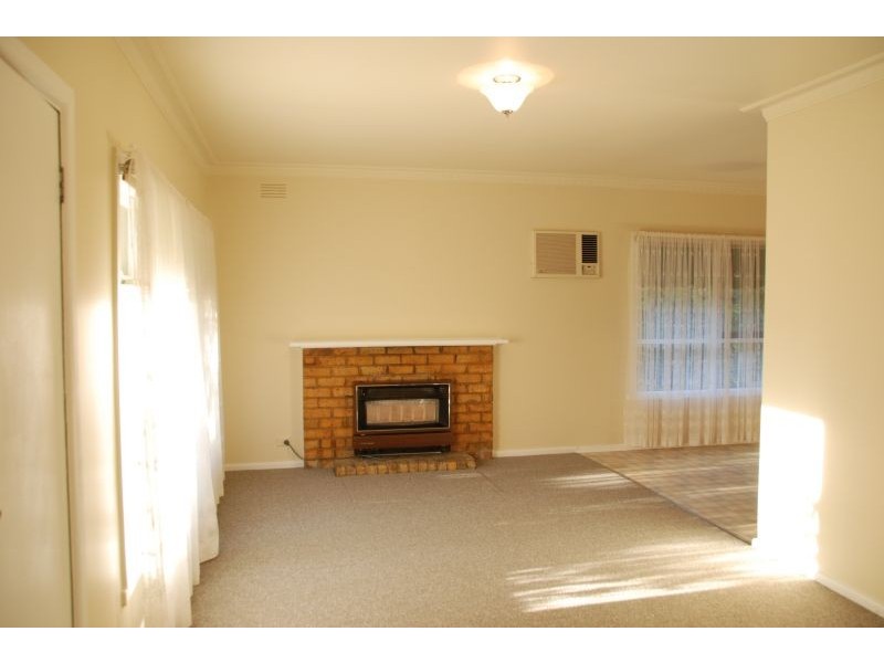 33 Dobell Street, Blackburn South VIC 3130