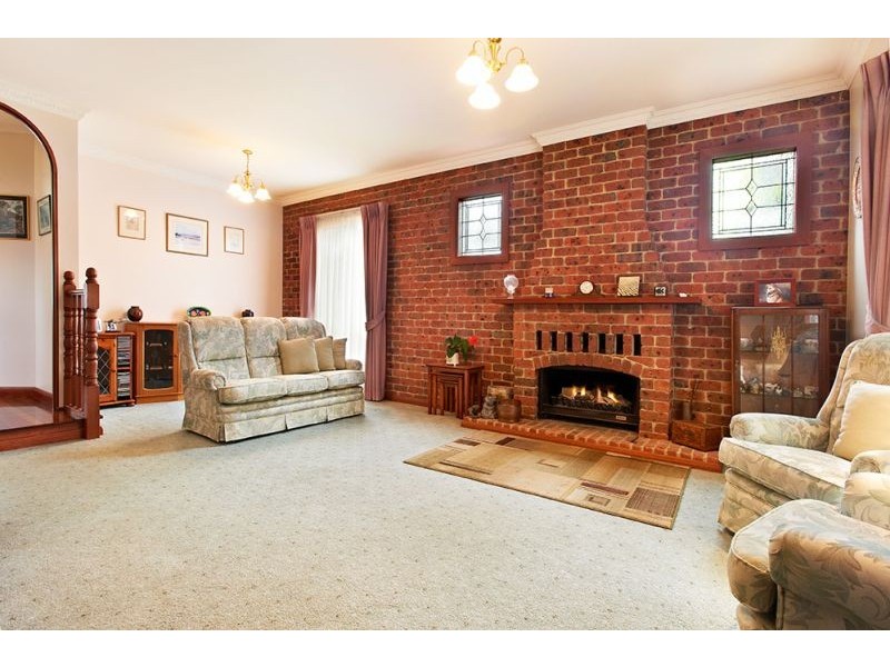 17a Forest Road, Forest Hill VIC 3131