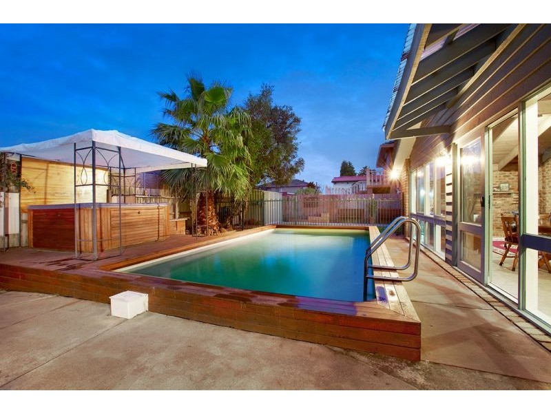 267 Mahoneys Road, Forest Hill VIC 3131
