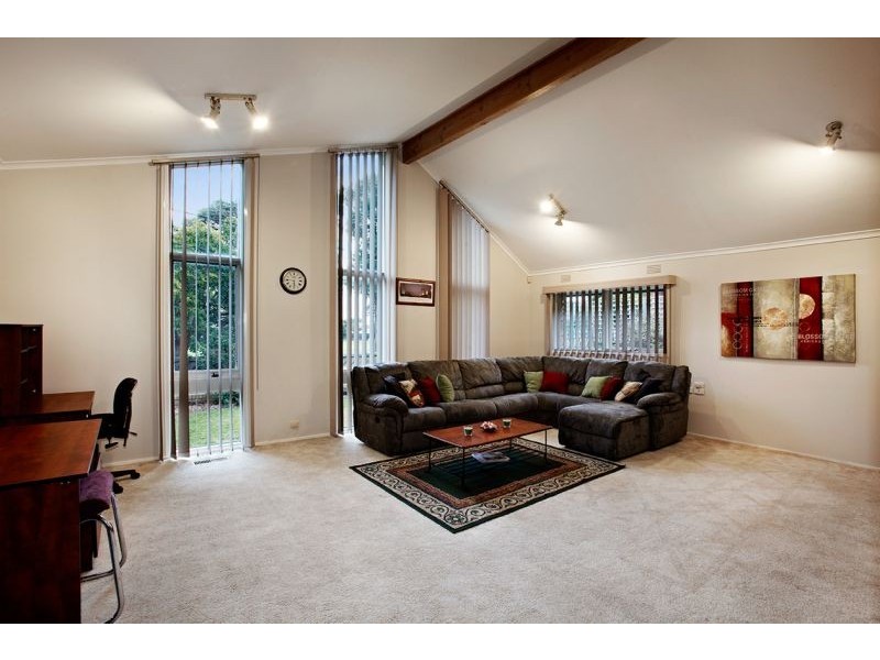 267 Mahoneys Road, Forest Hill VIC 3131