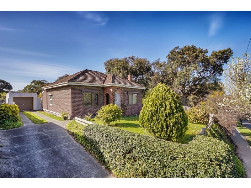 348 Middleborough Road, Blackburn VIC 3130