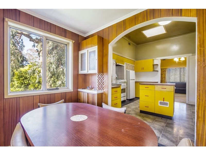 348 Middleborough Road, Blackburn VIC 3130