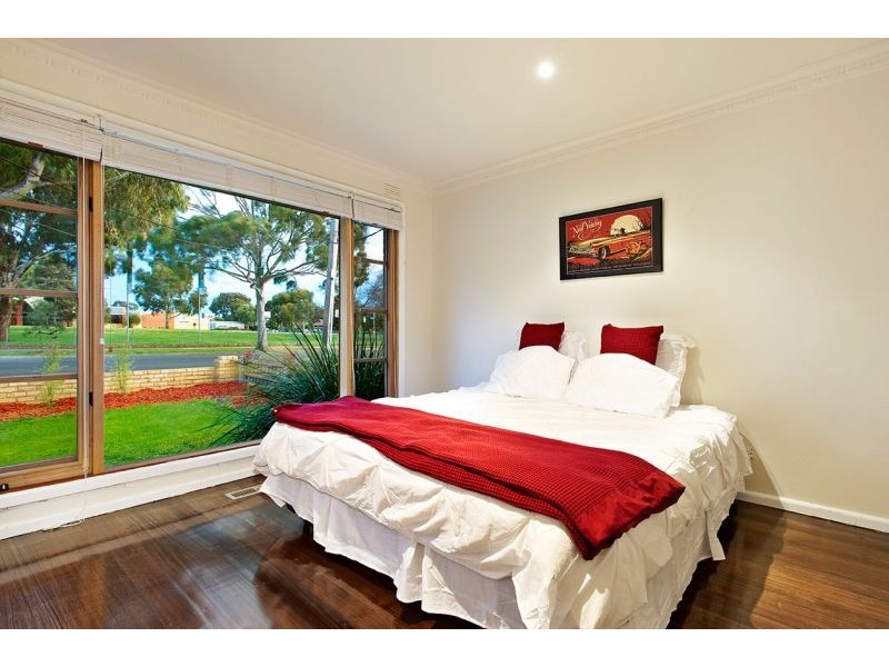 77 Hawthorn Road, Forest Hill VIC 3131