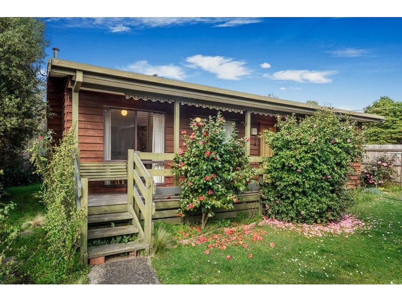 2/33 Orchard Grove, Blackburn South VIC 3130
