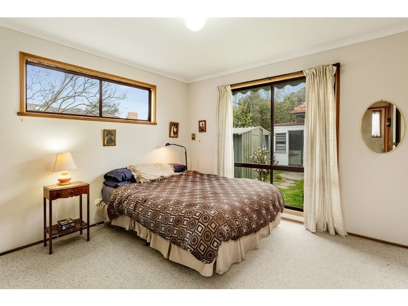2/33 Orchard Grove, Blackburn South VIC 3130