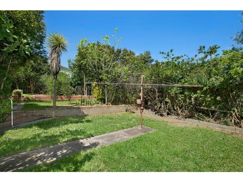11 McComas Grove, Burwood VIC 3125