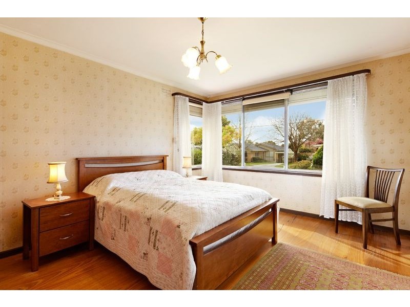 12 Holroyd Court, Blackburn South VIC 3130