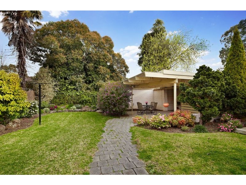 12 Holroyd Court, Blackburn South VIC 3130