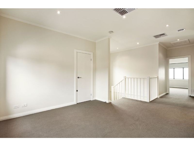 1B Barns Street, Blackburn South VIC 3130