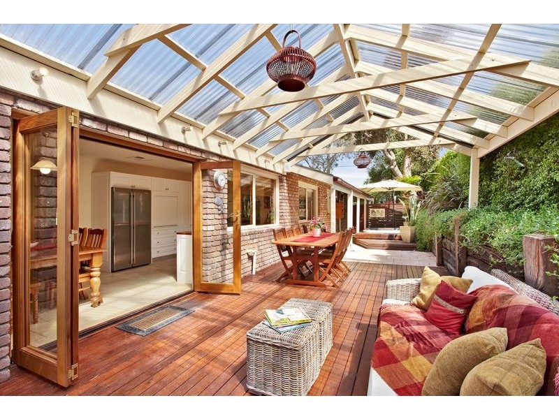 27 Minchinbury Drive, Vermont South VIC 3133