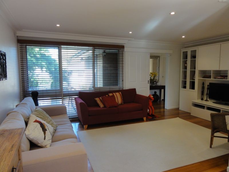 2/39 Greenwood Street, Burwood VIC 3125