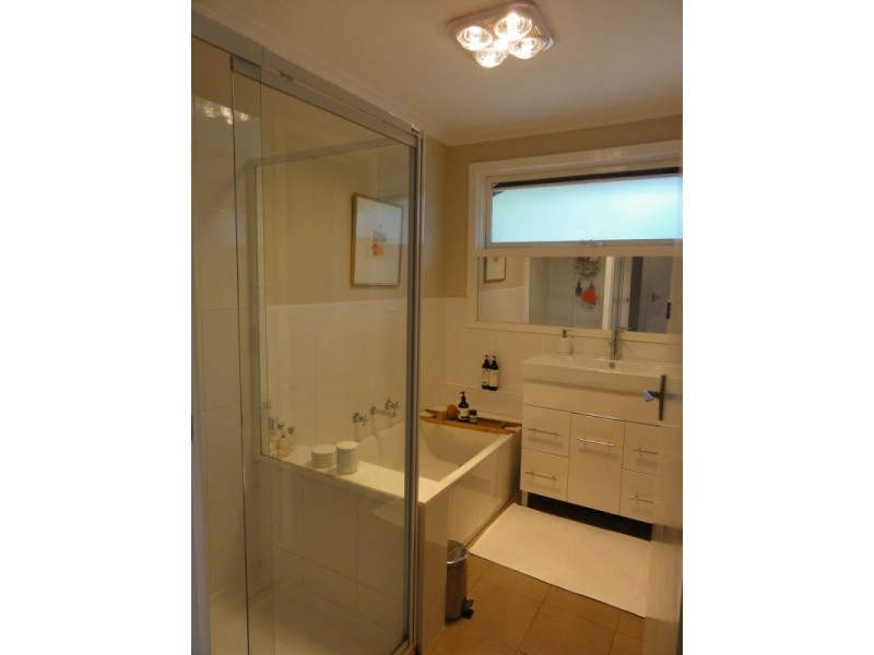 2/39 Greenwood Street, Burwood VIC 3125