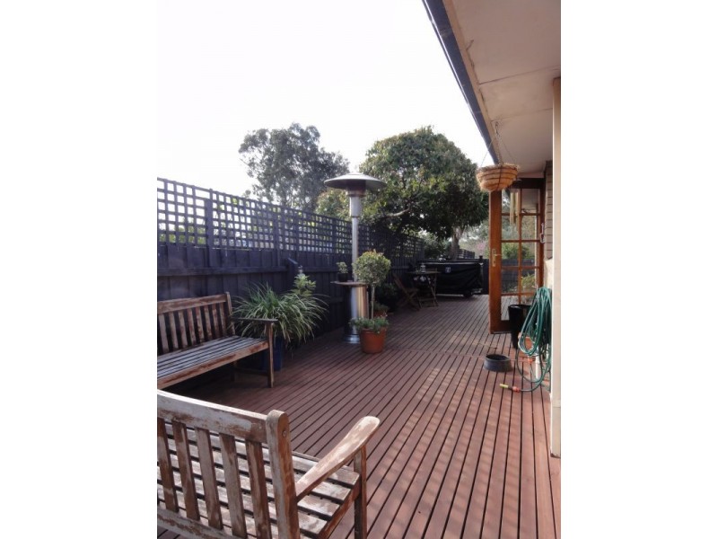 2/39 Greenwood Street, Burwood VIC 3125