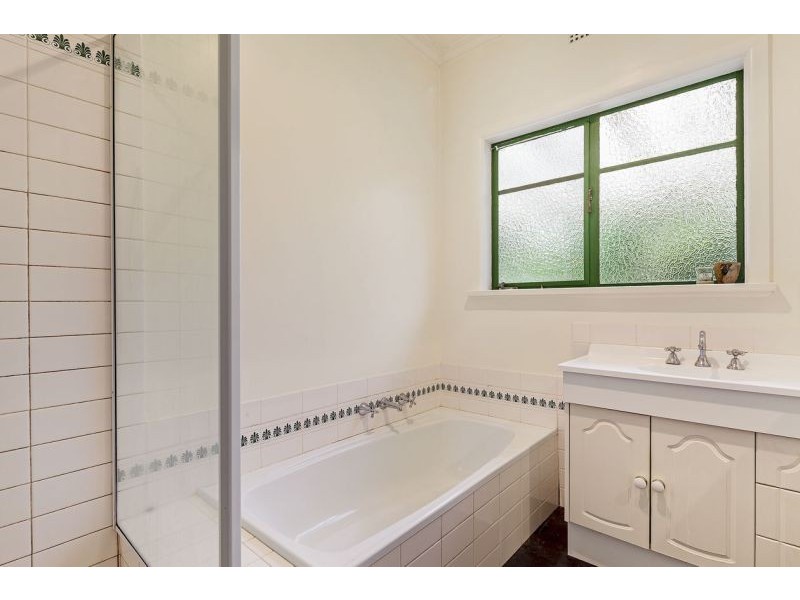 132 Springfield Road, Blackburn VIC 3130