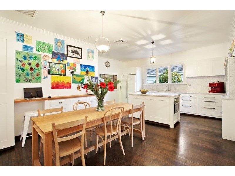 4 Elmhurst Road, Blackburn VIC 3130