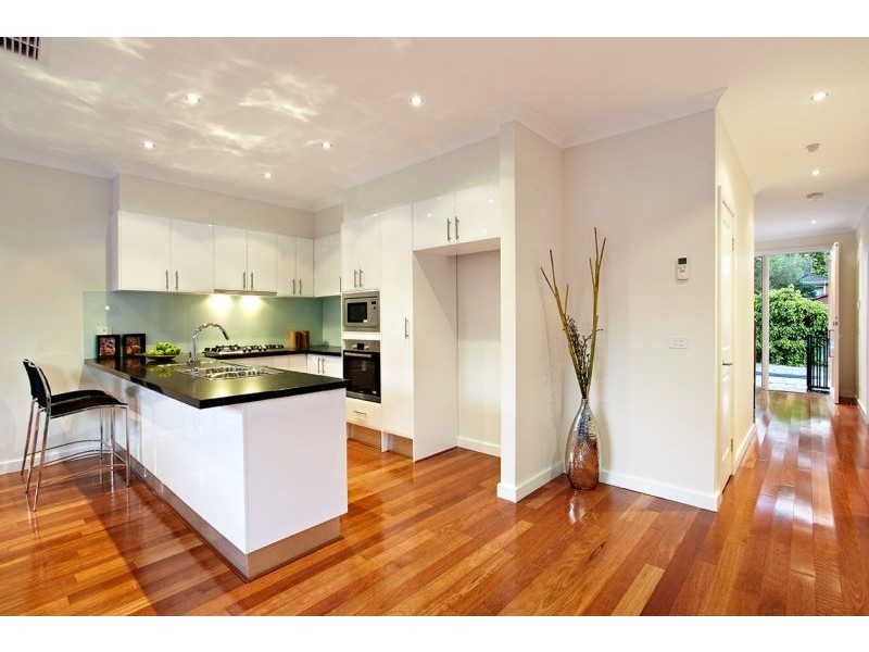 4/4 Doulton Road, Blackburn VIC 3130