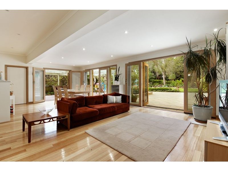 41 Glen Ebor Avenue, Blackburn VIC 3130
