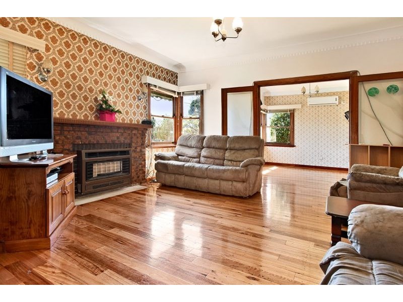 41 Lawrence Street, Blackburn South VIC 3130